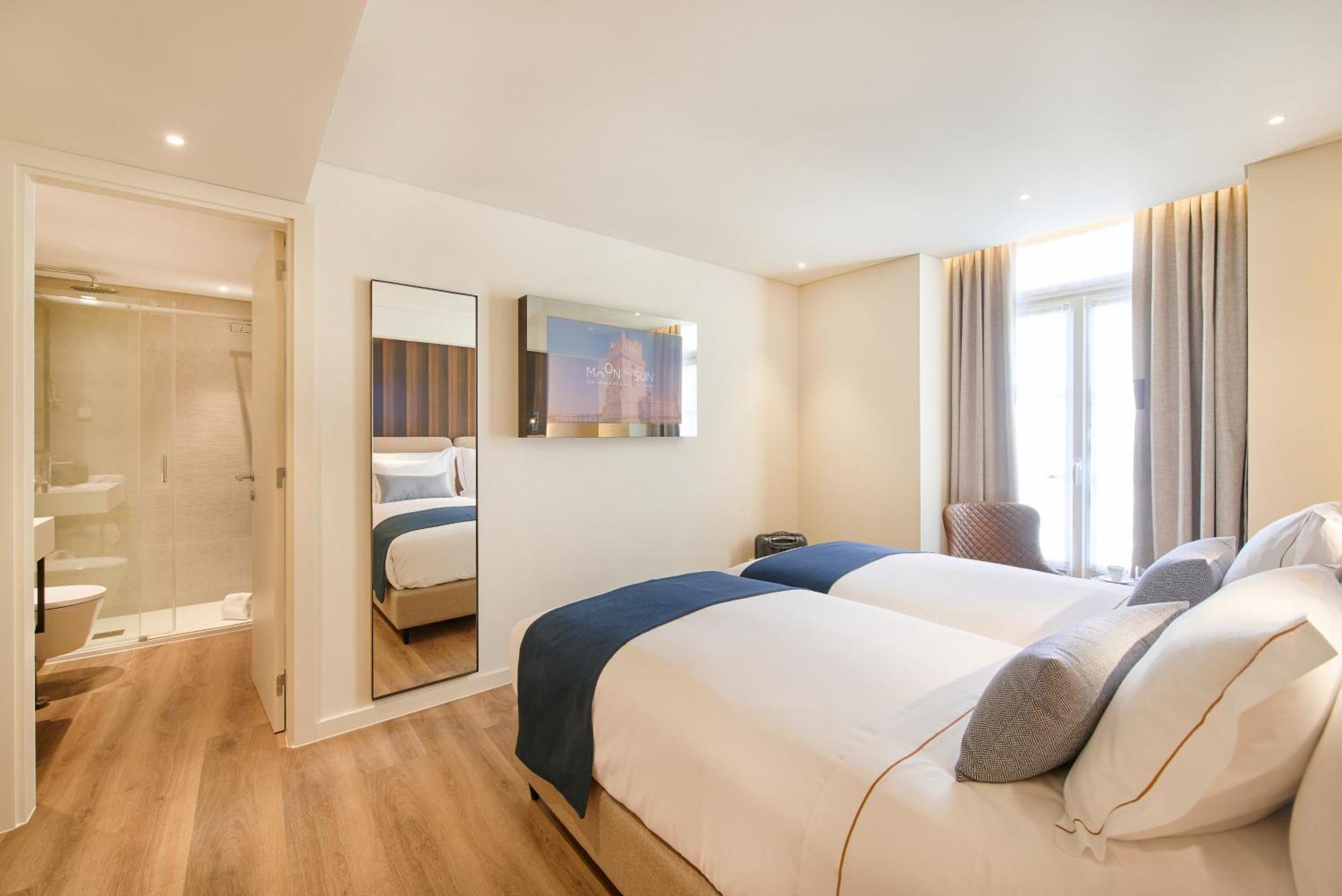 Chambre Double ou Lits Jumeaux avec Balcon - Vue sur Ville